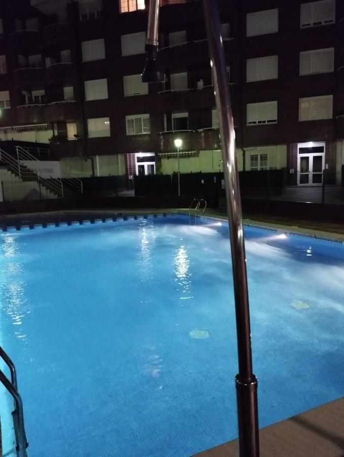 Castro Urdiales Precioso Con Piscinaアパートメント エクステリア 写真